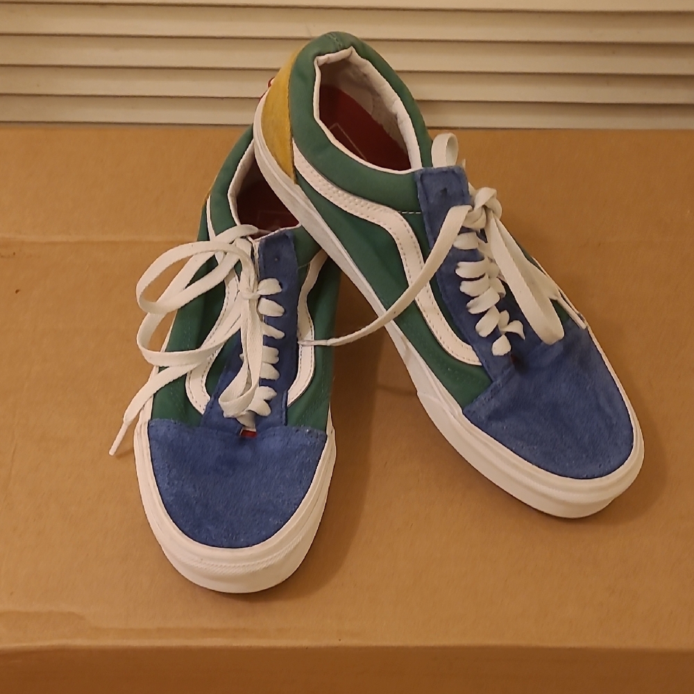 Multicolor Men's Vans Off The Wall Unisex Sneakers [Men Size 8/Women Size 9.5]